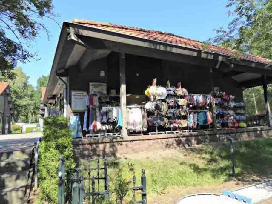 Chalet Toetje Op De Veluwe ホンデルロー エクステリア 写真